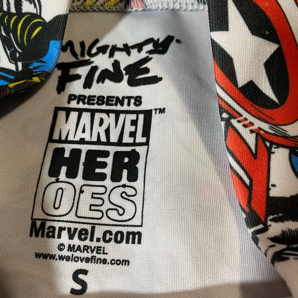 Marvel Heroes size Small mini polyester/spandex - Picture 3 of 5